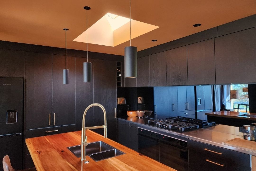 Kitchen with pendant lights