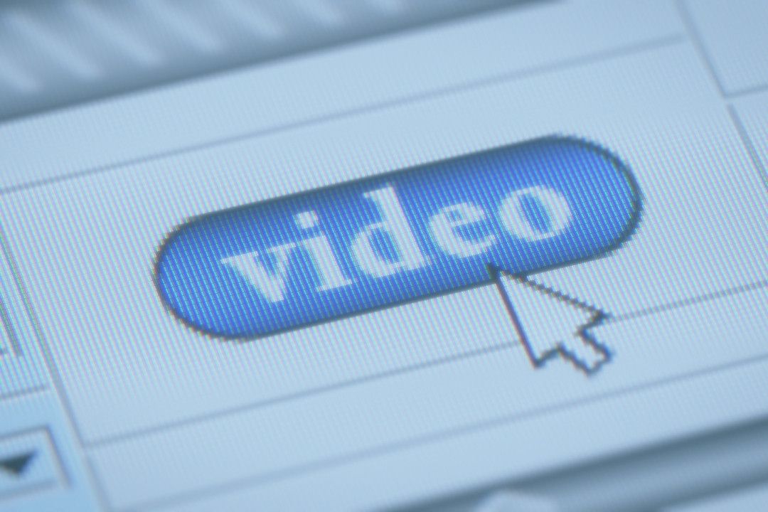 Online button to video